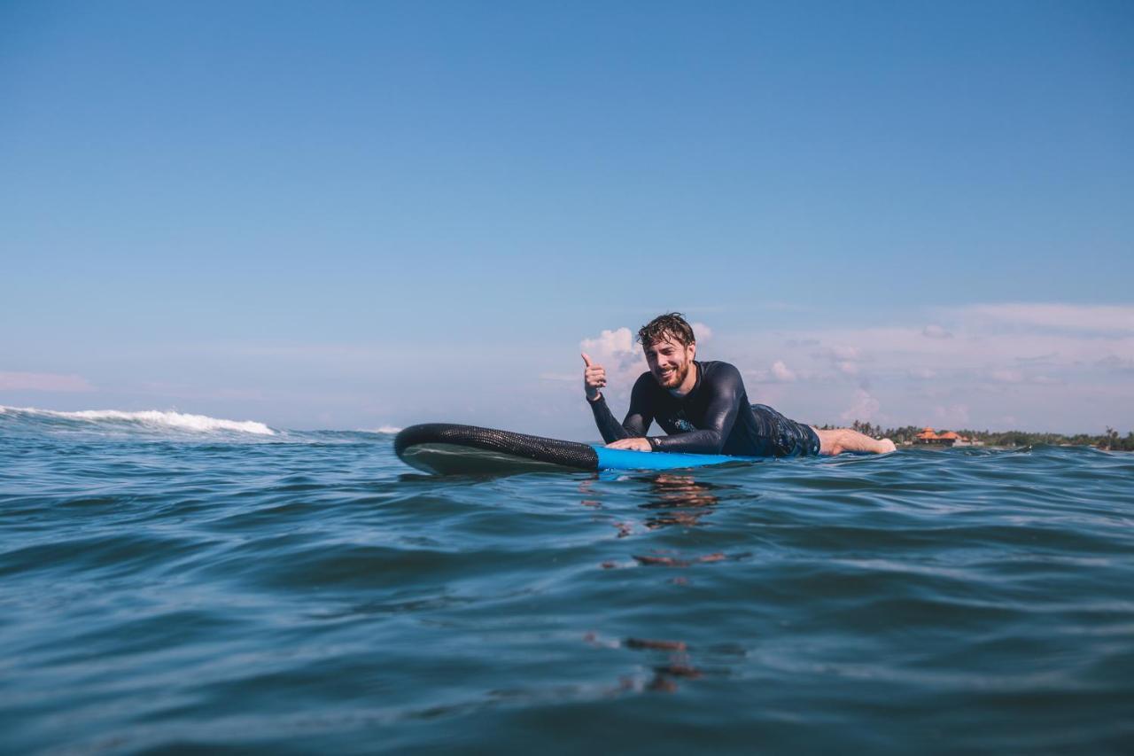 Seaside Tribe - Boutique Surf Stay & Retreat Танаг-Лот Екстер'єр фото