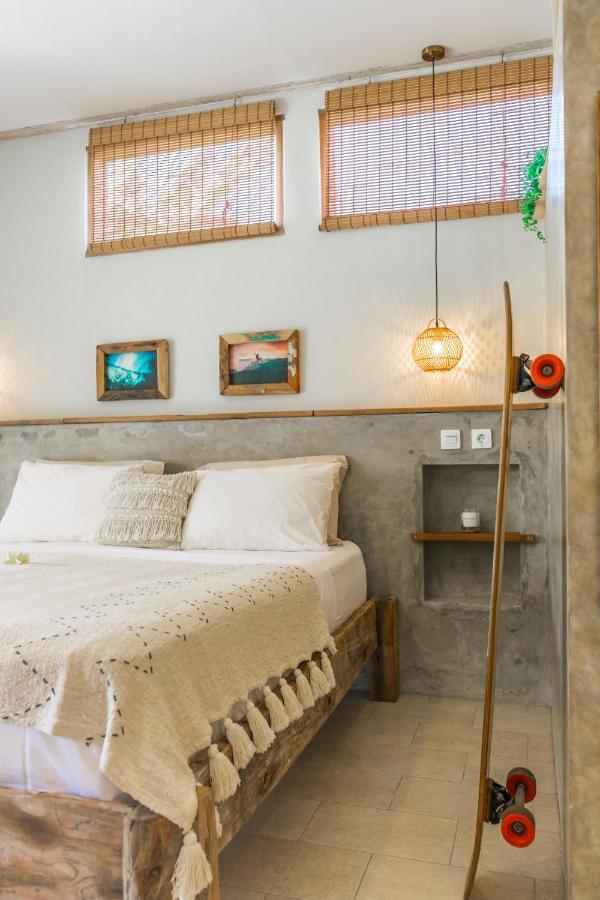 Seaside Tribe - Boutique Surf Stay & Retreat Танаг-Лот Екстер'єр фото