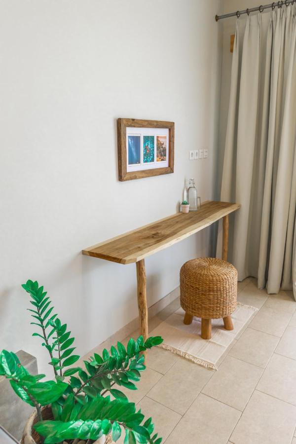Seaside Tribe - Boutique Surf Stay & Retreat Танаг-Лот Екстер'єр фото